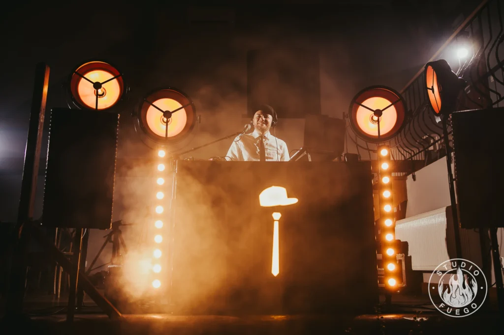 DJ na wesele rustykalnie vintage wodzirej Poznań
